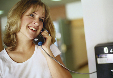 香港电话号码是几位，区号是多少？